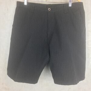 Burnside Black Gray Red Plaid Hybrid Shorts Men's Size 38